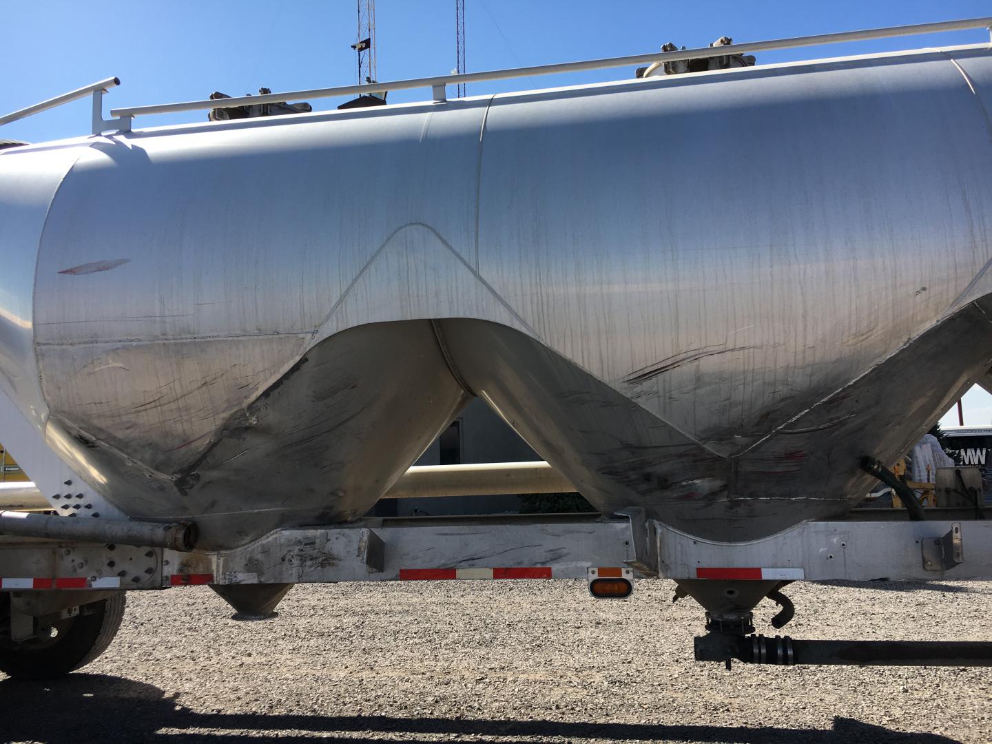 ./imagenes/INVOICE/2019/15774/GONDOLA PARA CEMENTO (6).JPG